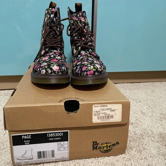 Dr Martens Page Floral Black Canvas Lace-up Boots Size 5 - Picture 5 of 8